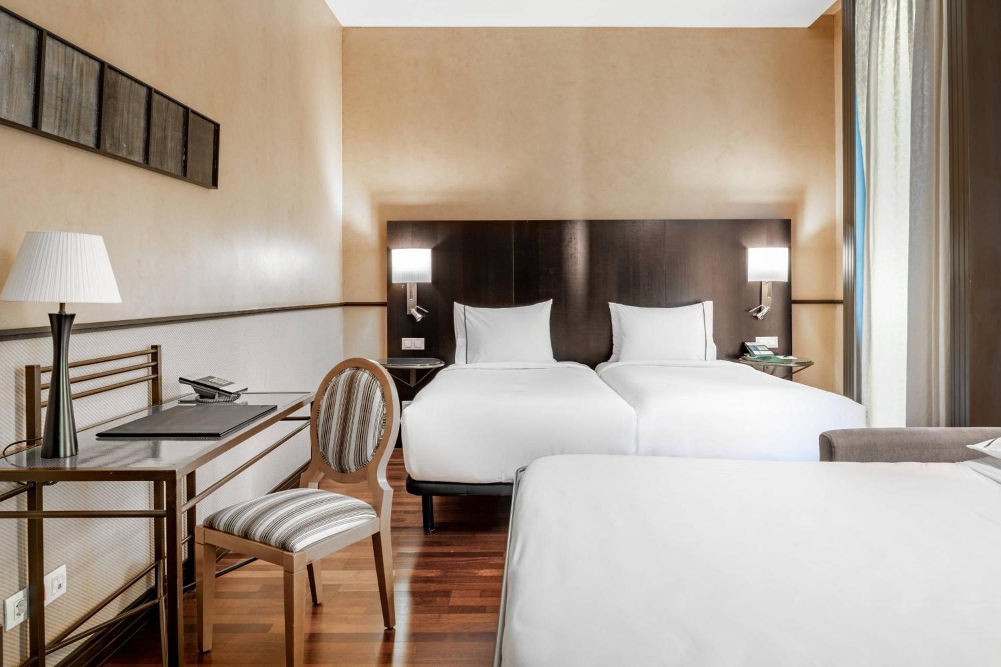 Ac Hotel Ciudad De Tudela By Marriott Bagian luar foto