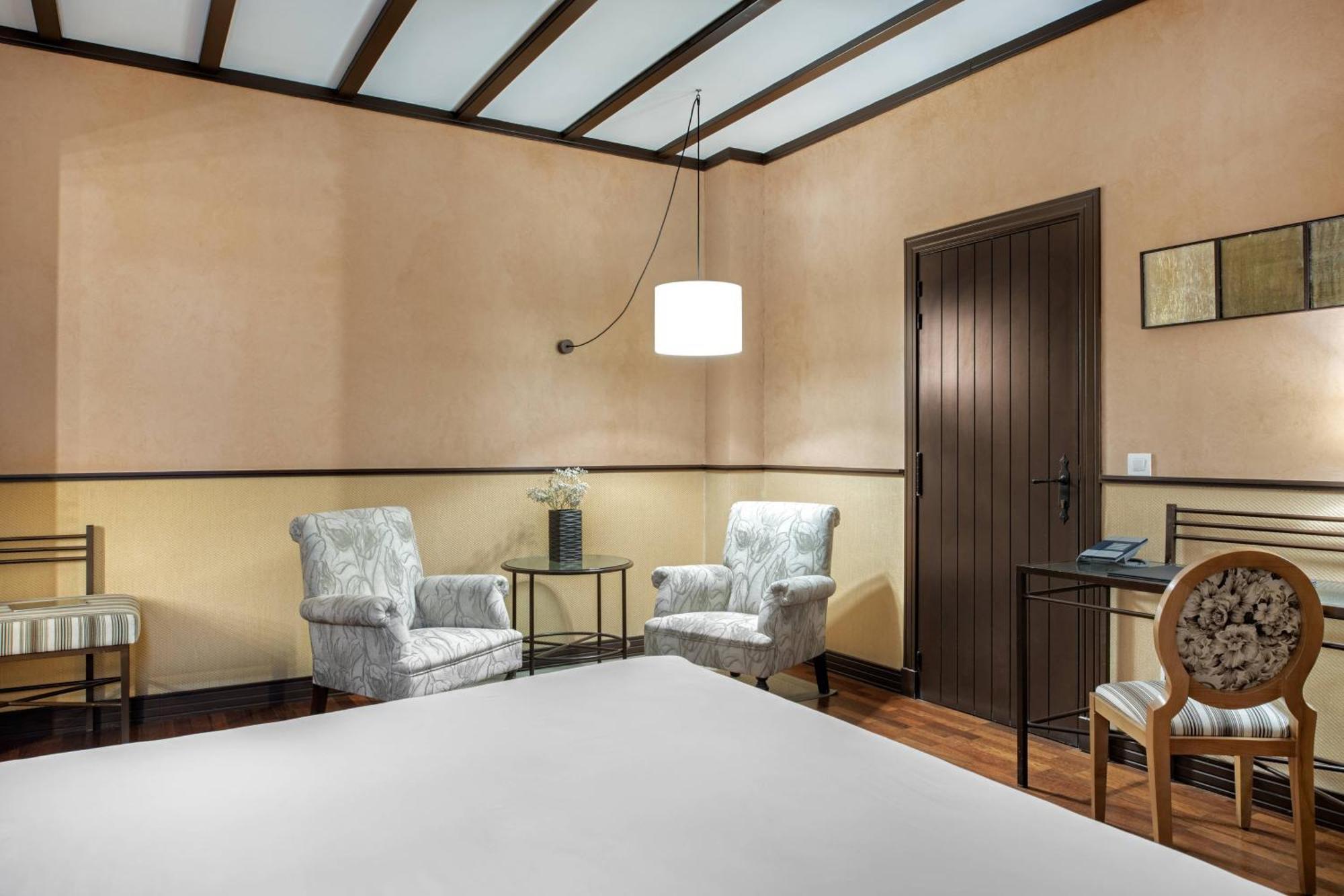 Ac Hotel Ciudad De Tudela By Marriott Bagian luar foto