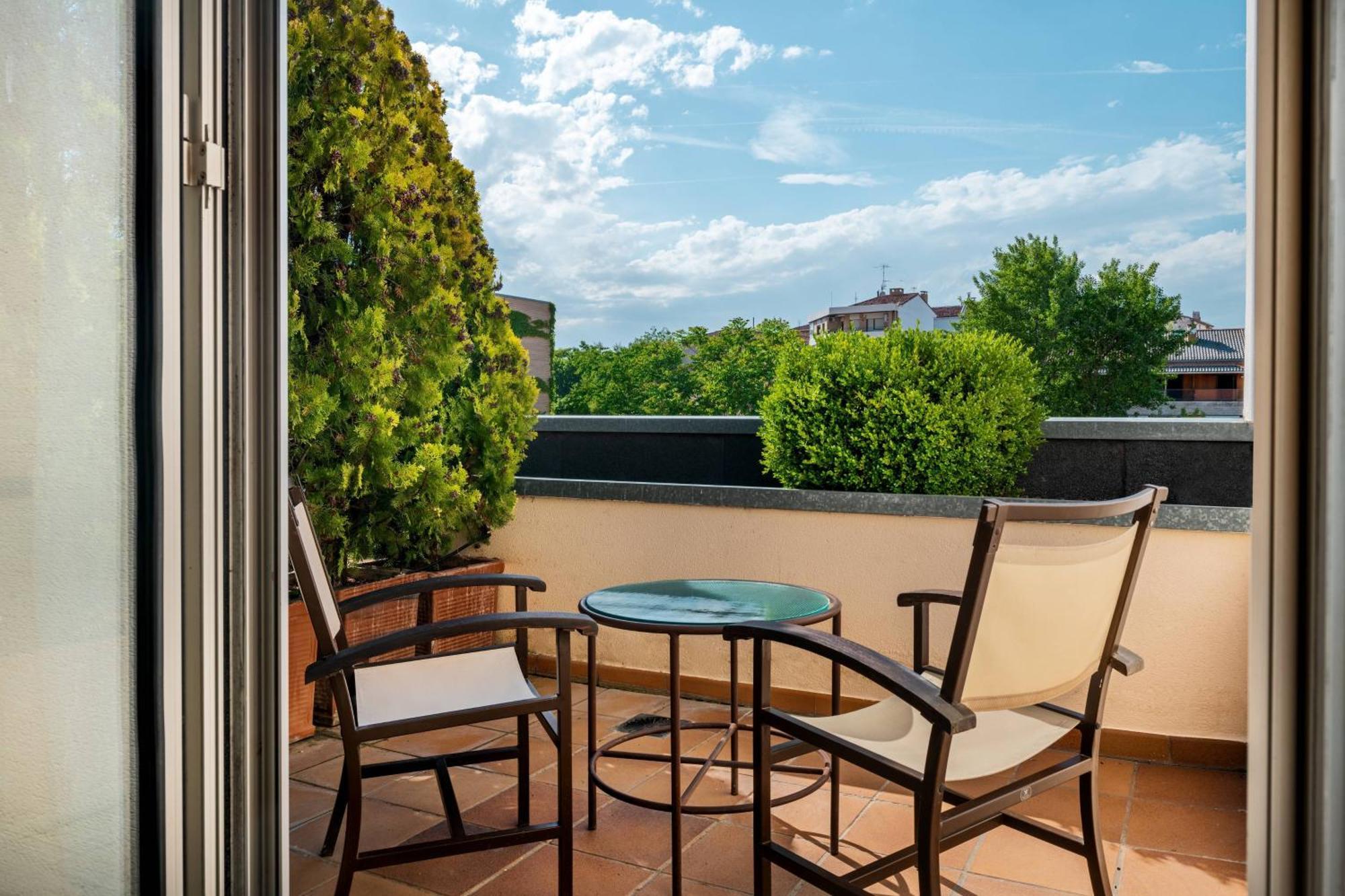 Ac Hotel Ciudad De Tudela By Marriott Bagian luar foto