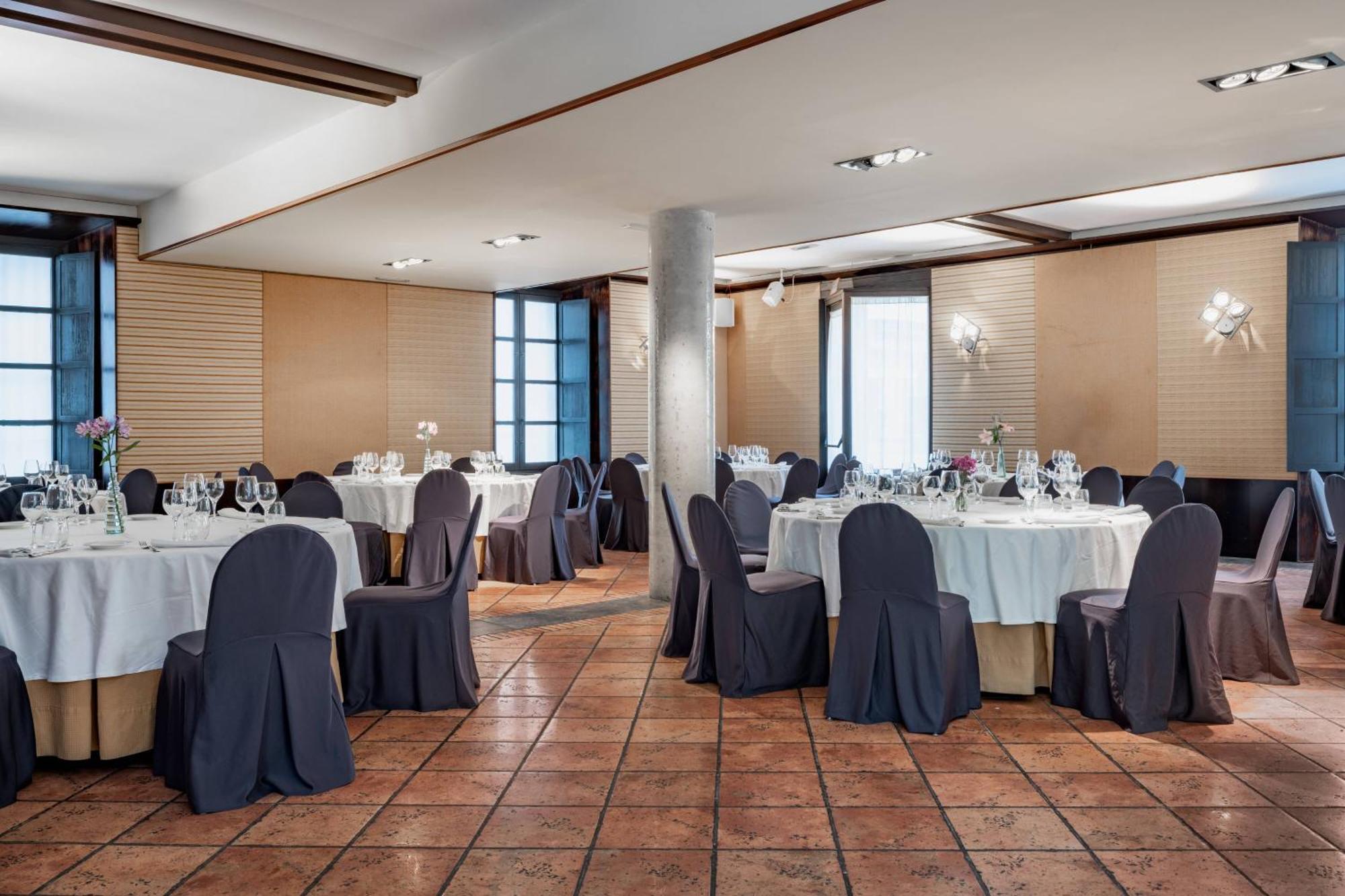 Ac Hotel Ciudad De Tudela By Marriott Bagian luar foto