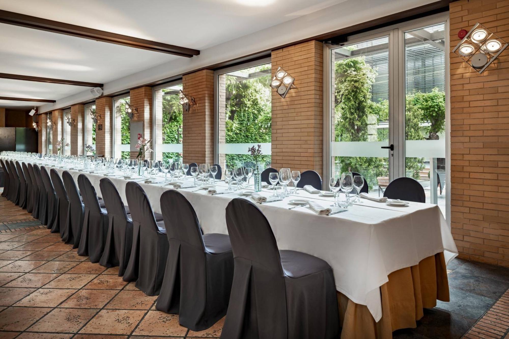 Ac Hotel Ciudad De Tudela By Marriott Bagian luar foto