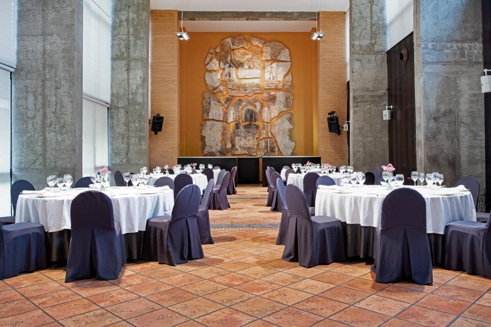 Ac Hotel Ciudad De Tudela By Marriott Bagian luar foto