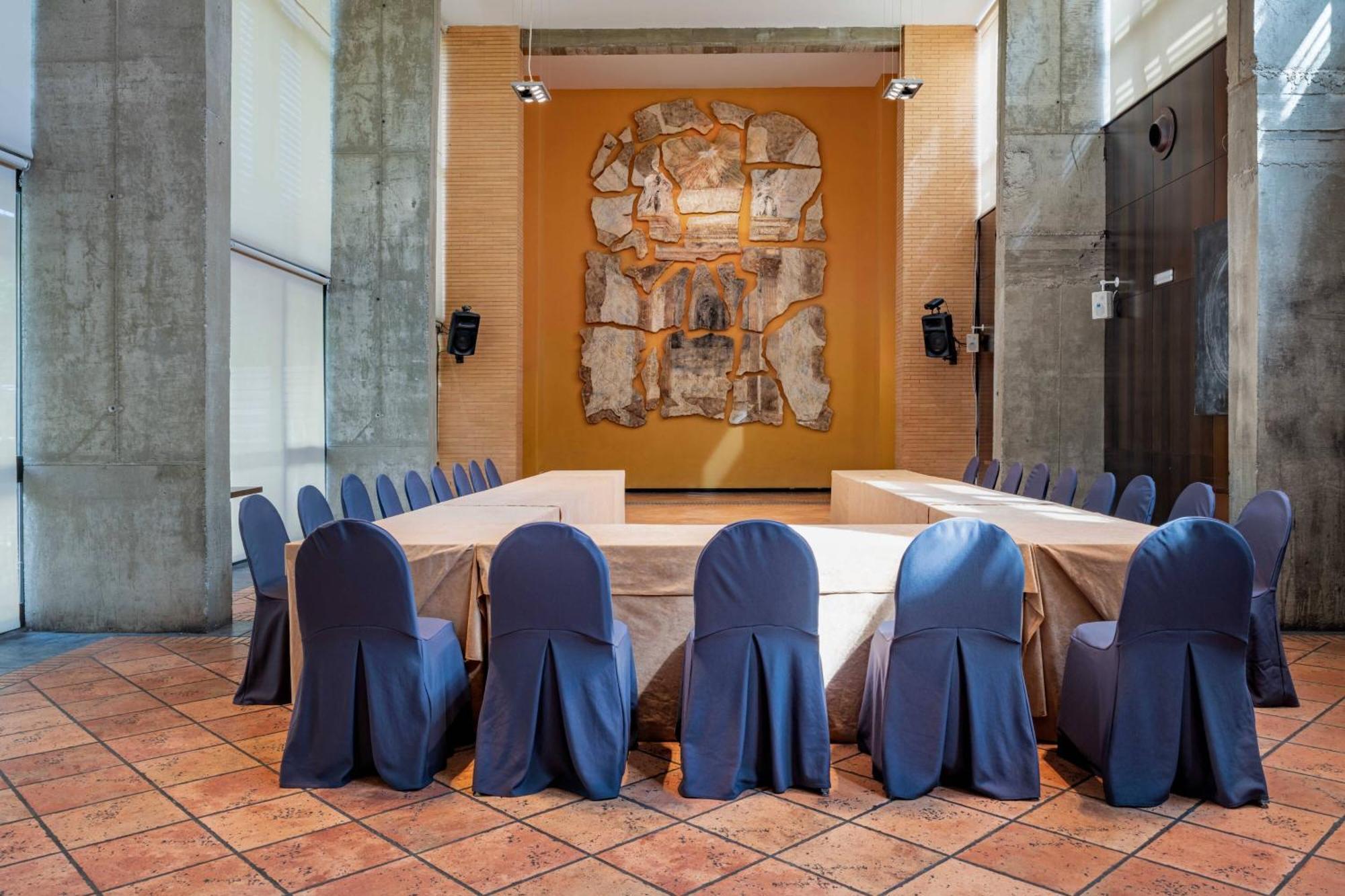 Ac Hotel Ciudad De Tudela By Marriott Bagian luar foto