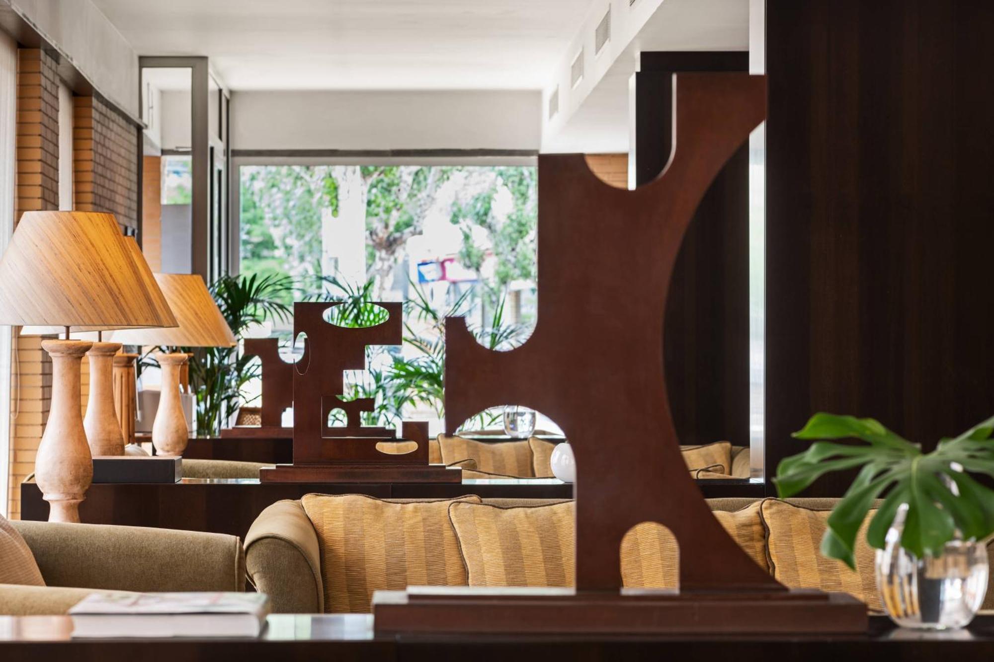 Ac Hotel Ciudad De Tudela By Marriott Bagian luar foto